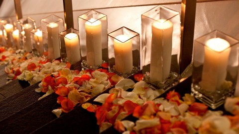 Словно две свечи — брачная ночь и свечи — Пятый элемент — свечи для создания романтической обстановки